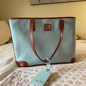 Dooney & Bourke Medium Tote